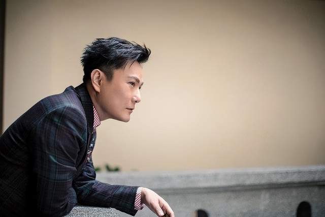 Stake-张信哲:我基本不会约任何人吃饭,我的晚餐时间是属于我妈的