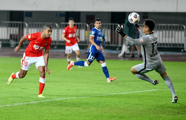 stake.com-严鼎皓已成郑智接班人?助攻王带广州队锁定争冠赛