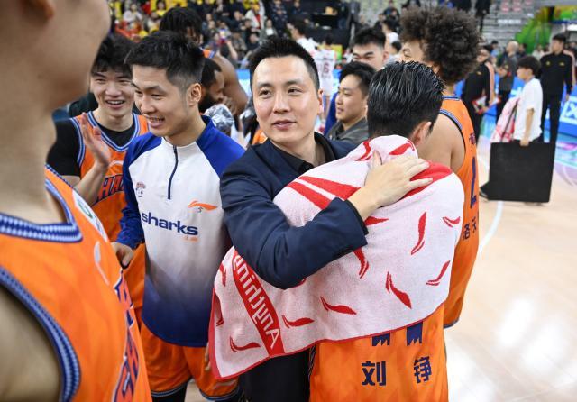 stake体育娱乐平台-【观察】时隔24年，上海又将“鲨”回巅峰？